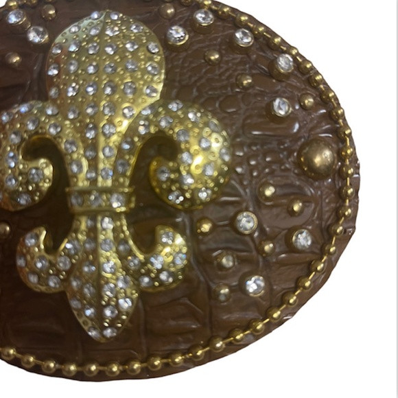 Flure de lis large belt buckle, NEW WITH TAGS